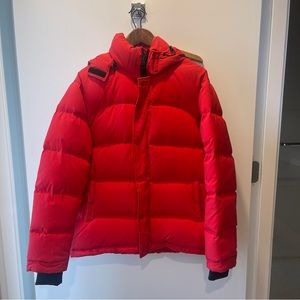 Red Aritzia TNA SuperPuff | Size Small
